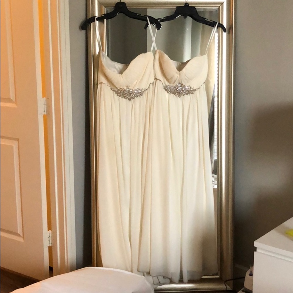 Gianni Bini white dress with mid drift accent